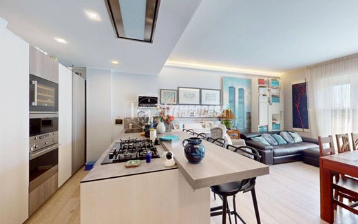 아파트 / 밀라노, Città metropolitana di Milano