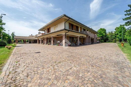 Villa Rio Saliceto, Reggio Emilia ilçesinde