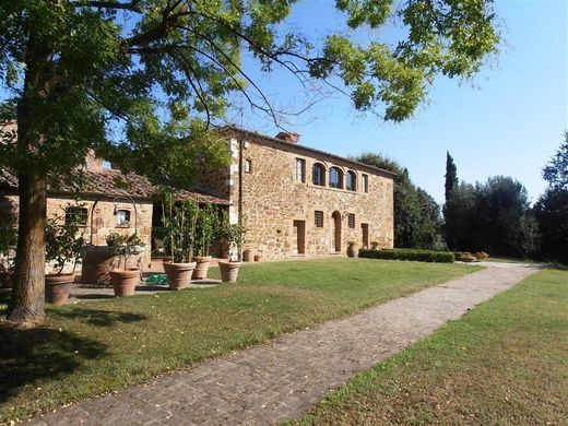 Casale a Trequanda, Siena