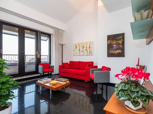 Penthouse Milano, Milano ilçesinde