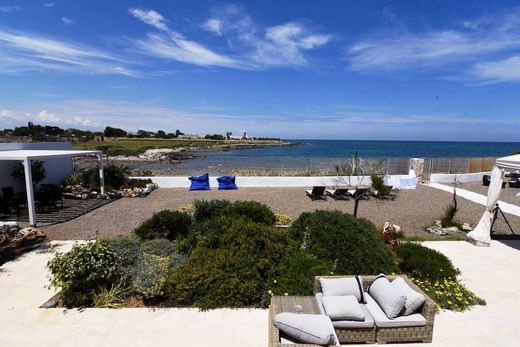 Вилла, Mola di Bari, Bari