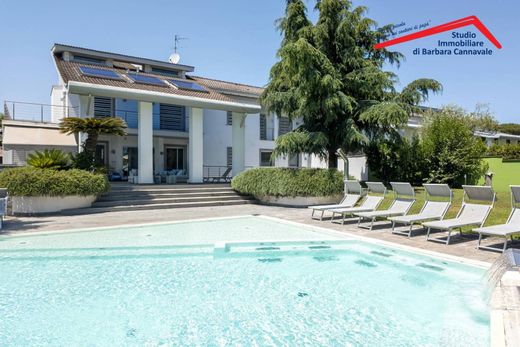 ローマ, ラツィオ州のヴィラ