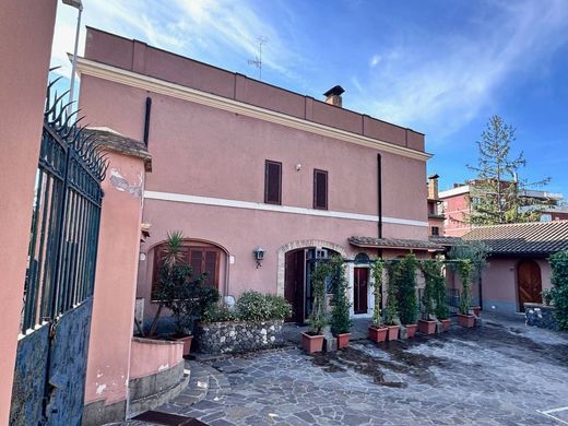 ‏בתי כפר ב  רומא, Lazio