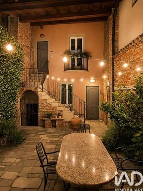 Villa in Pavia, Provincia di Pavia