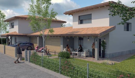 Villa in Serramazzoni, Provincia di Modena