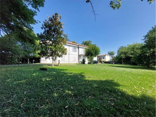 Villa in Piacenza, Provincia di Piacenza