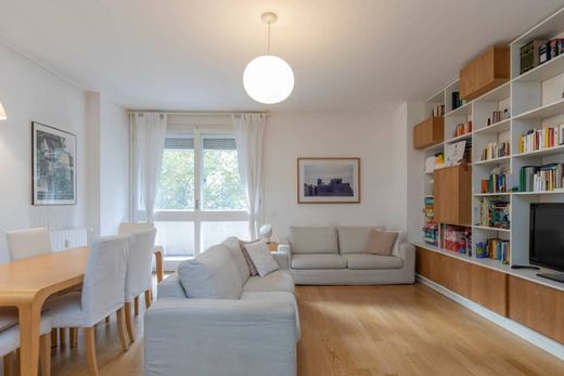 Apartment / Etagenwohnung in Mailand, Lombardei