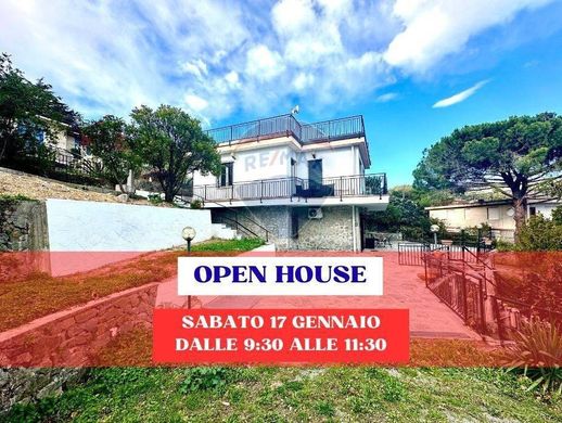 Villa a Noli, Savona