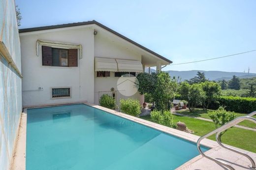 Villa in Rivoli Veronese, Provincia di Verona