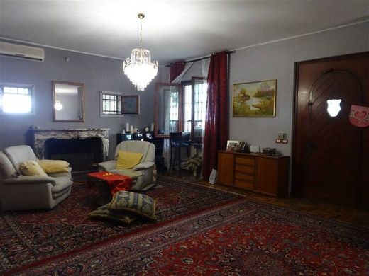 Villa Pantigliate, Milano ilçesinde