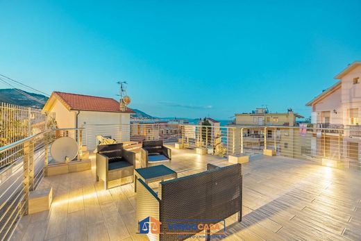 Villa a Laigueglia, Savona