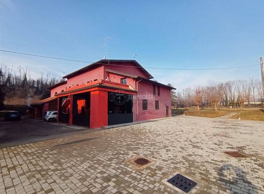 Villa en Lentate sul Seveso, Provincia di Monza e della Brianza