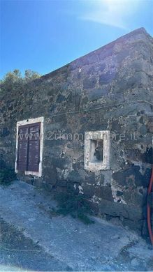 Casale a Pantelleria, Trapani