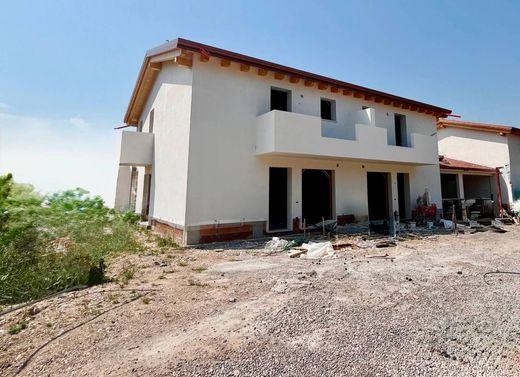 Villa in Soave, Provincia di Verona
