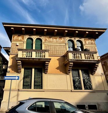 Villa in Milan, Lombardy