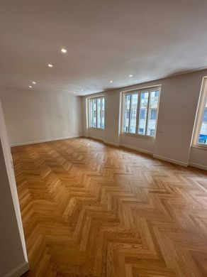 Appartamento a Milano, Lombardia