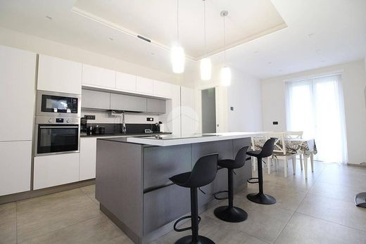 빌라 / Brandizzo, Torino