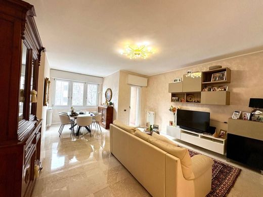 Apartment in Lecco, Provincia di Lecco