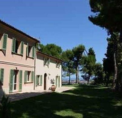 Casa de campo en Fano, Pesaro y Urbino