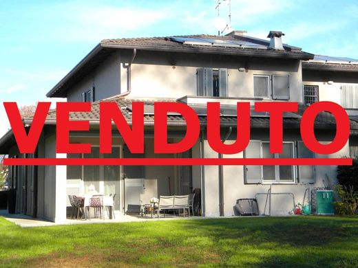 Villa in Solbiate, Provincia di Como