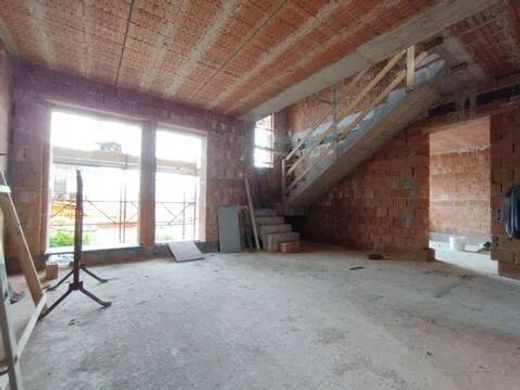 Villa a Serravalle Pistoiese, Pistoia
