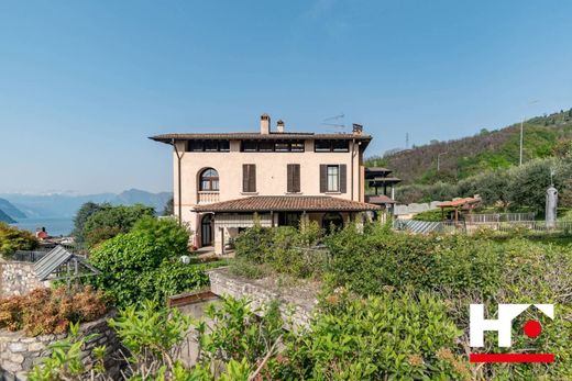 Villa in Iseo, Provincia di Brescia