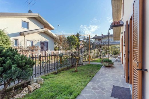 Villa en San Paolo d'Argon, Bérgamo