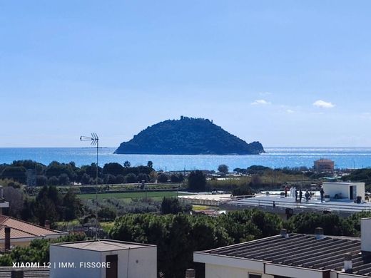 بنتهاوس ﻓﻲ Albenga, Provincia di Savona