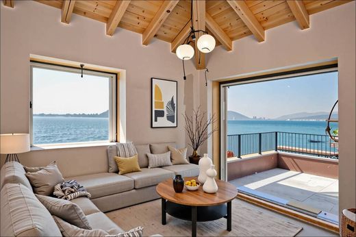 Appartamento a Predore, Bergamo