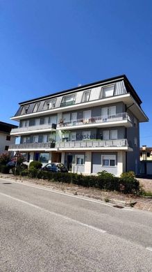 Appartement in Moriago della Battaglia, Provincia di Treviso