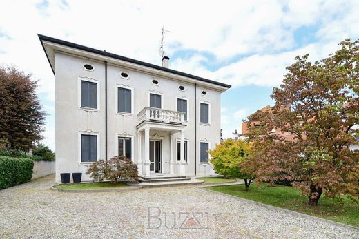 Villa en Meda, Provincia di Monza e della Brianza