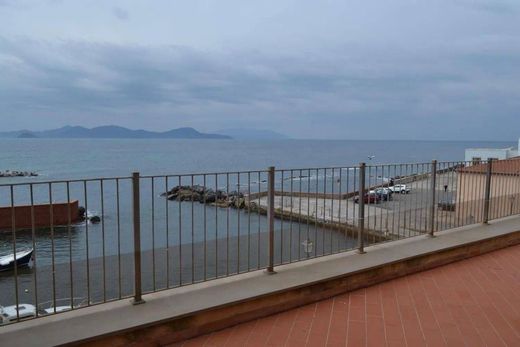 아파트 / Piombino, Provincia di Livorno