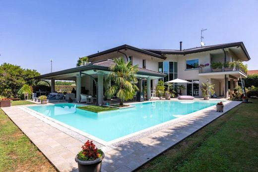 Villa in Legnano, Città metropolitana di Milano