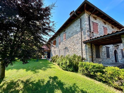 Landhuis in Morfasso, Provincia di Piacenza