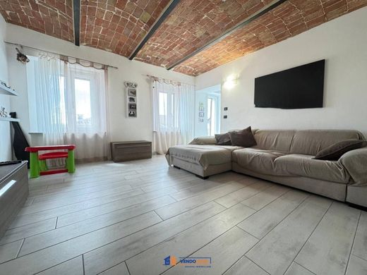 Вилла, Montegrosso, Provincia di Asti