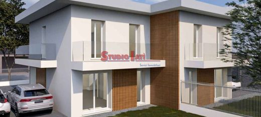 Villa en Cesano Maderno, Provincia di Monza e della Brianza