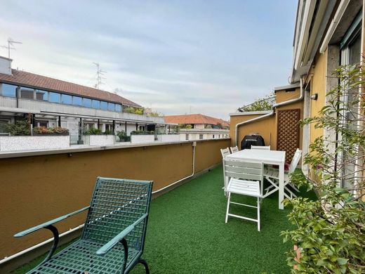 아파트 / 밀라노, Città metropolitana di Milano