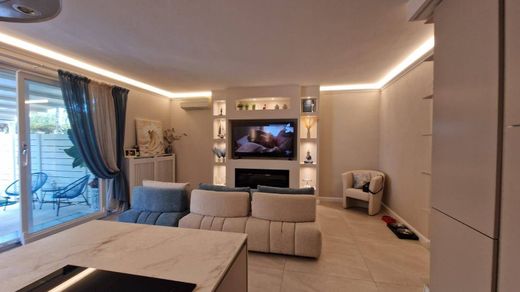 Villa Camaiore, Lucca ilçesinde