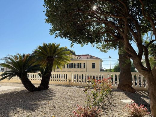 Appartement à Alassio, Savone