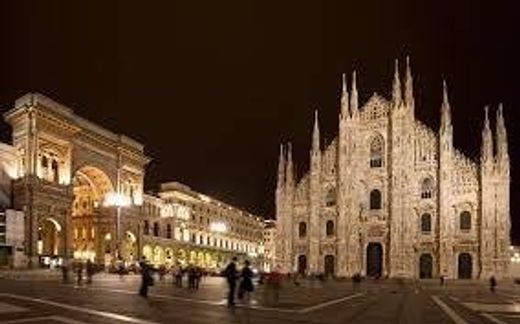 Appartamento a Milano, Lombardia