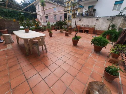 Apartament w Neapol, Napoli