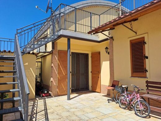 Βίλα σε Treviglio, Provincia di Bergamo