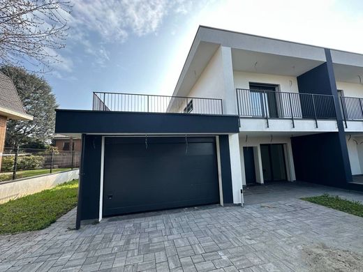 Villa à Lomazzo, Côme