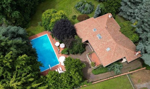 Villa in Cassano Magnago, Provincia di Varese