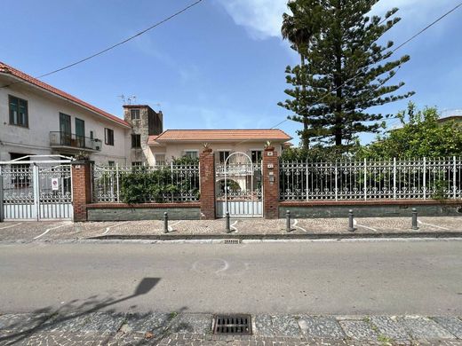 Villa in Portici, Naples