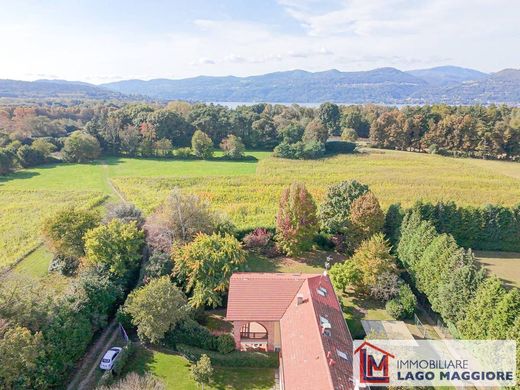 Villa - Ispra, Provincia di Varese
