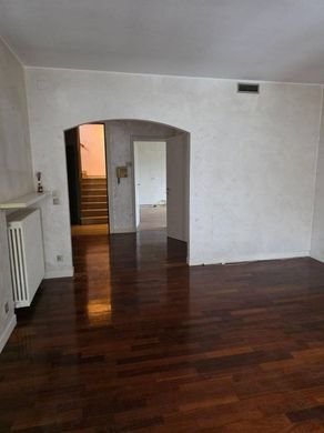 Apartment / Etagenwohnung in Padua, Venetien