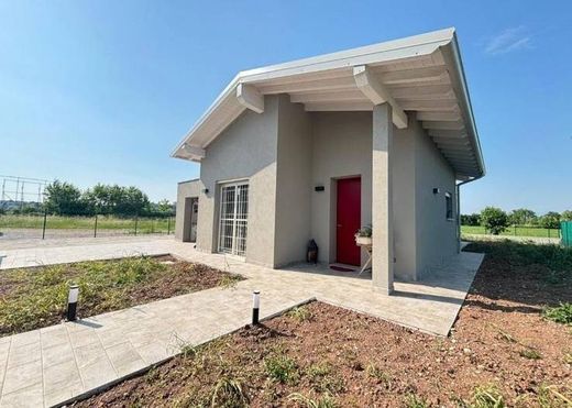 Villa in Calcinato, Provincia di Brescia