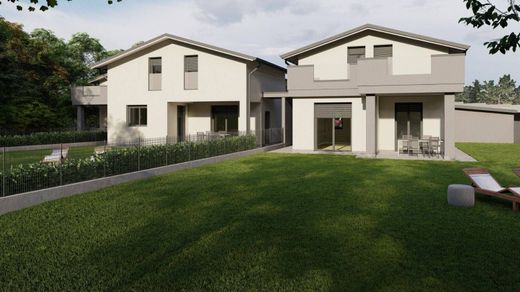 Villa in Montano Lucino, Provincia di Como