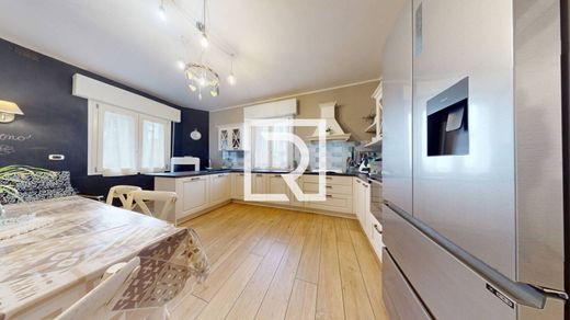 Villa in Cesena, Provincia di Forlì-Cesena